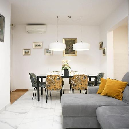 New & Luxury Apartment Tony Split Ngoại thất bức ảnh