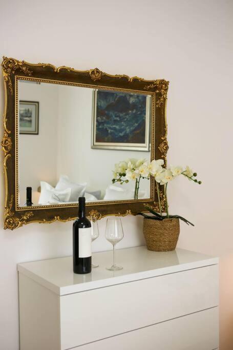 New & Luxury Apartment Tony Split Ngoại thất bức ảnh