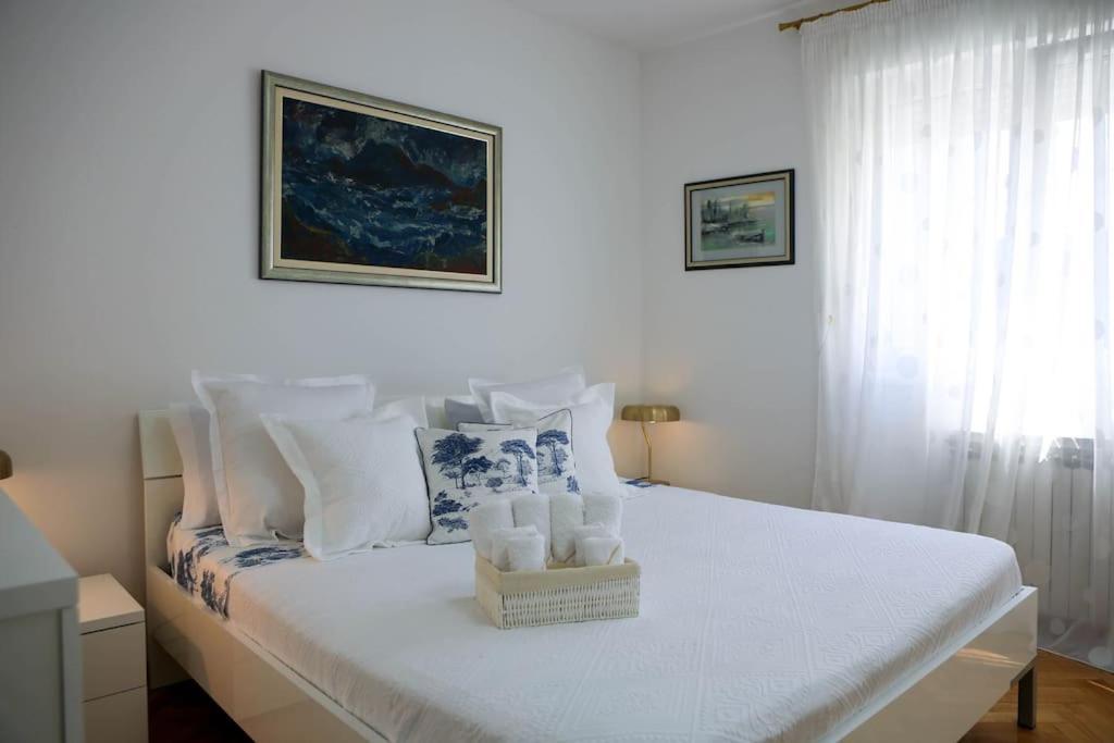 New & Luxury Apartment Tony Split Ngoại thất bức ảnh